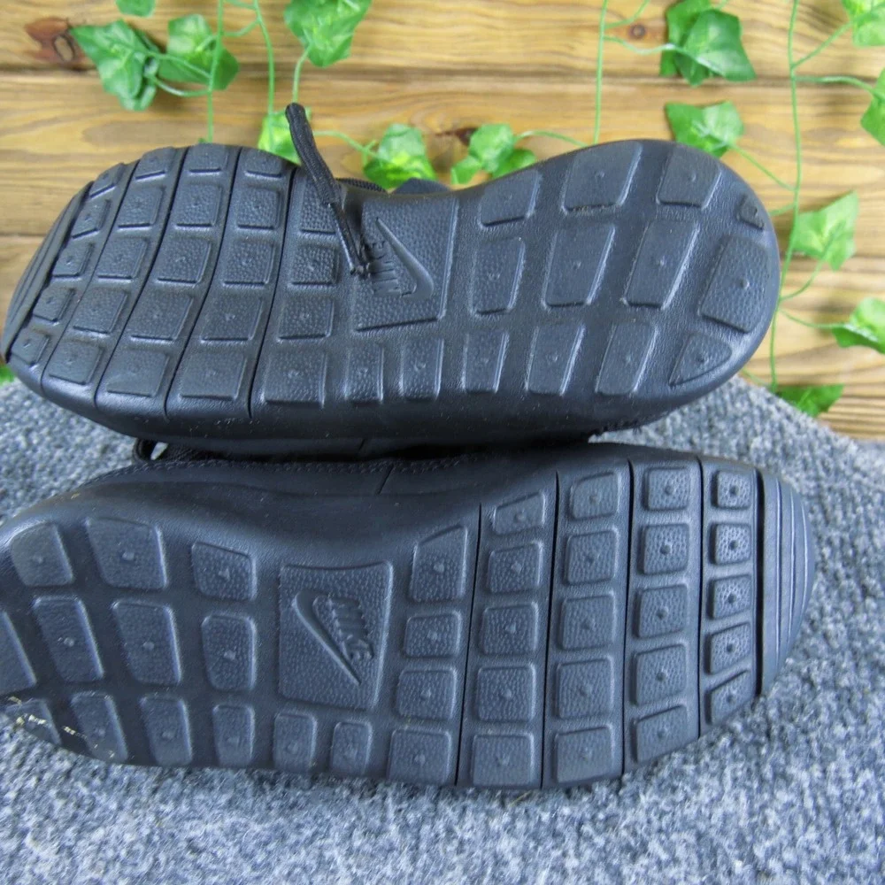 Nike Roshe One‎ Hi PS Kids Toddler Black Winter Snow Boots Faux Fur Lined 12